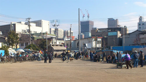 釜ヶ崎・三角公園